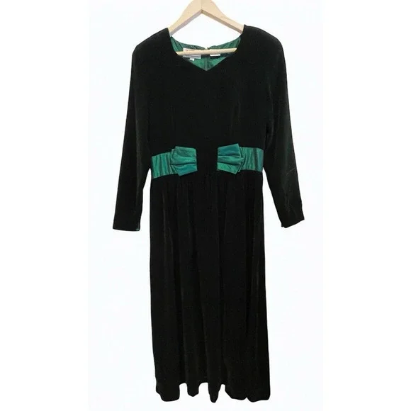 Talbots | Dresses | Vintage Talbots Green Velvet Long Dress Size 2 Bow  Holiday Party Formal Vneck | Poshmark